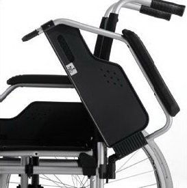 Б/У Кресло-коляска инвалидная "Meyra" Budget 9.050