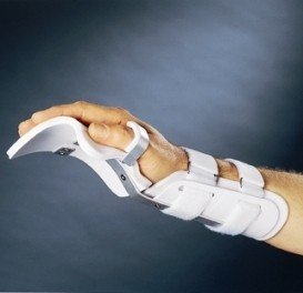 Опорный и лечебно-восстановительный ортез для запястья руки ORTEX 021