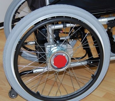 Кресло-коляска с электроприводом LK1036B