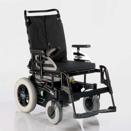 Кресло-коляска для инвалидов с электроприводом B400
