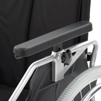 Инвалидная кресло-коляска FS 251 LHPQ (облегченная)