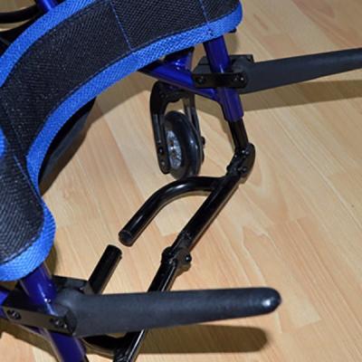 Кресло-коляска для активного отдыха FS 723 L *