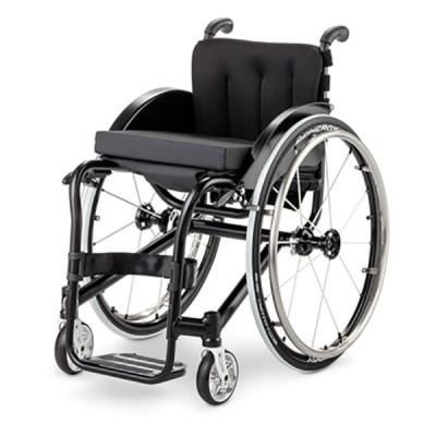 Инвалидная кресло-коляска Meyra модель 1.880 спортивного типа HURRICANE