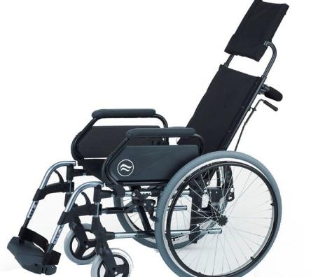 Кресло-коляска Breezy 300, с подламывающейся спинкой LY-710-300P