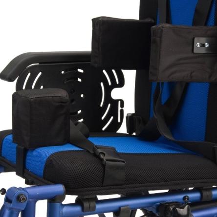 Купить Кресло-коляска для больных ДЦП FS958 Black-blue 7