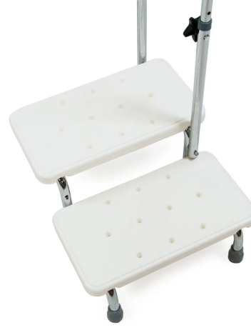 Ступенька для ванной с регулировкой высоты поручня