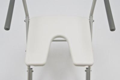 Кресло инвалидное для душа и туалета FS7962L с U-образным вырезом