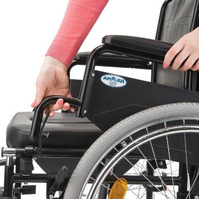 Кресло-коляска с санитарным оснащением Armed Н011А